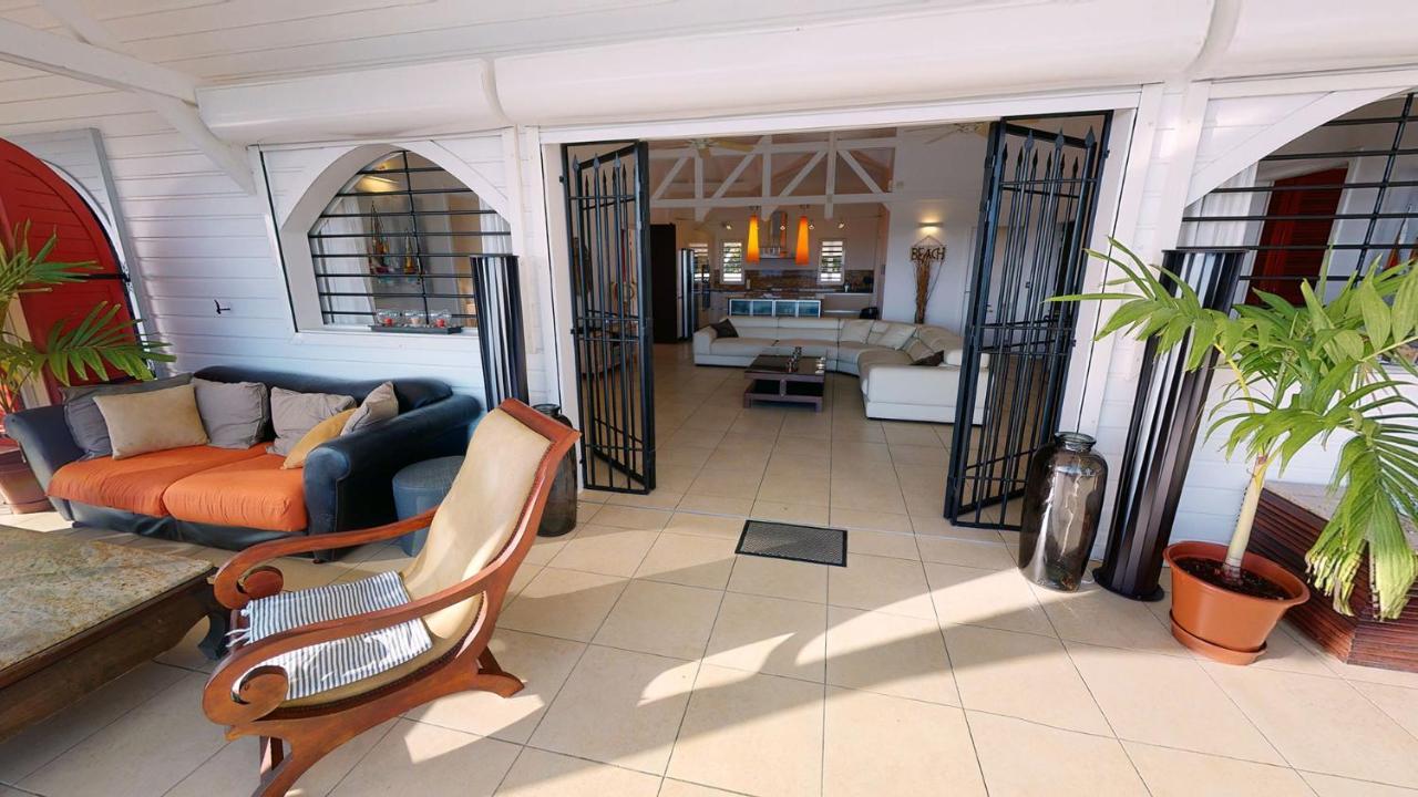 Villa L'Hacienda: Seaside Luxury with Pool, Jacuzzi & Garden Saint-Francois  Exterior photo