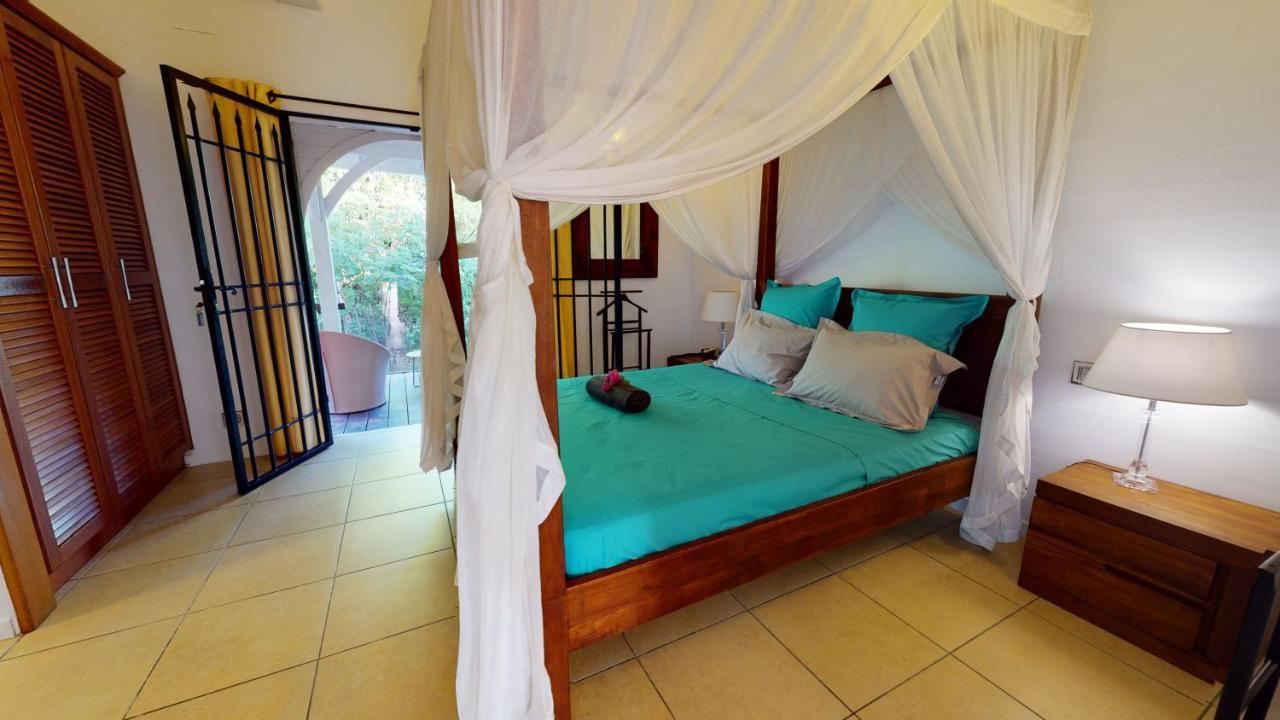 Villa L'Hacienda: Seaside Luxury with Pool, Jacuzzi & Garden Saint-Francois  Exterior photo
