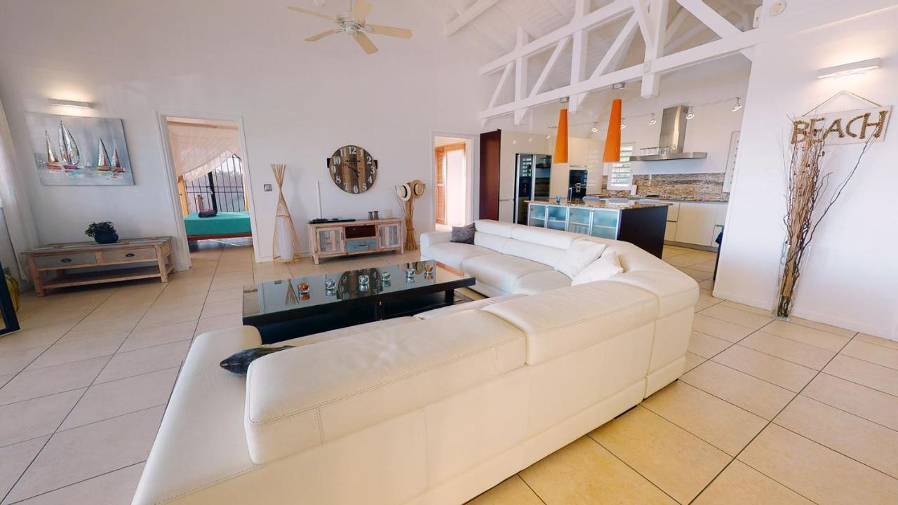 Villa L'Hacienda: Seaside Luxury with Pool, Jacuzzi & Garden Saint-Francois  Exterior photo
