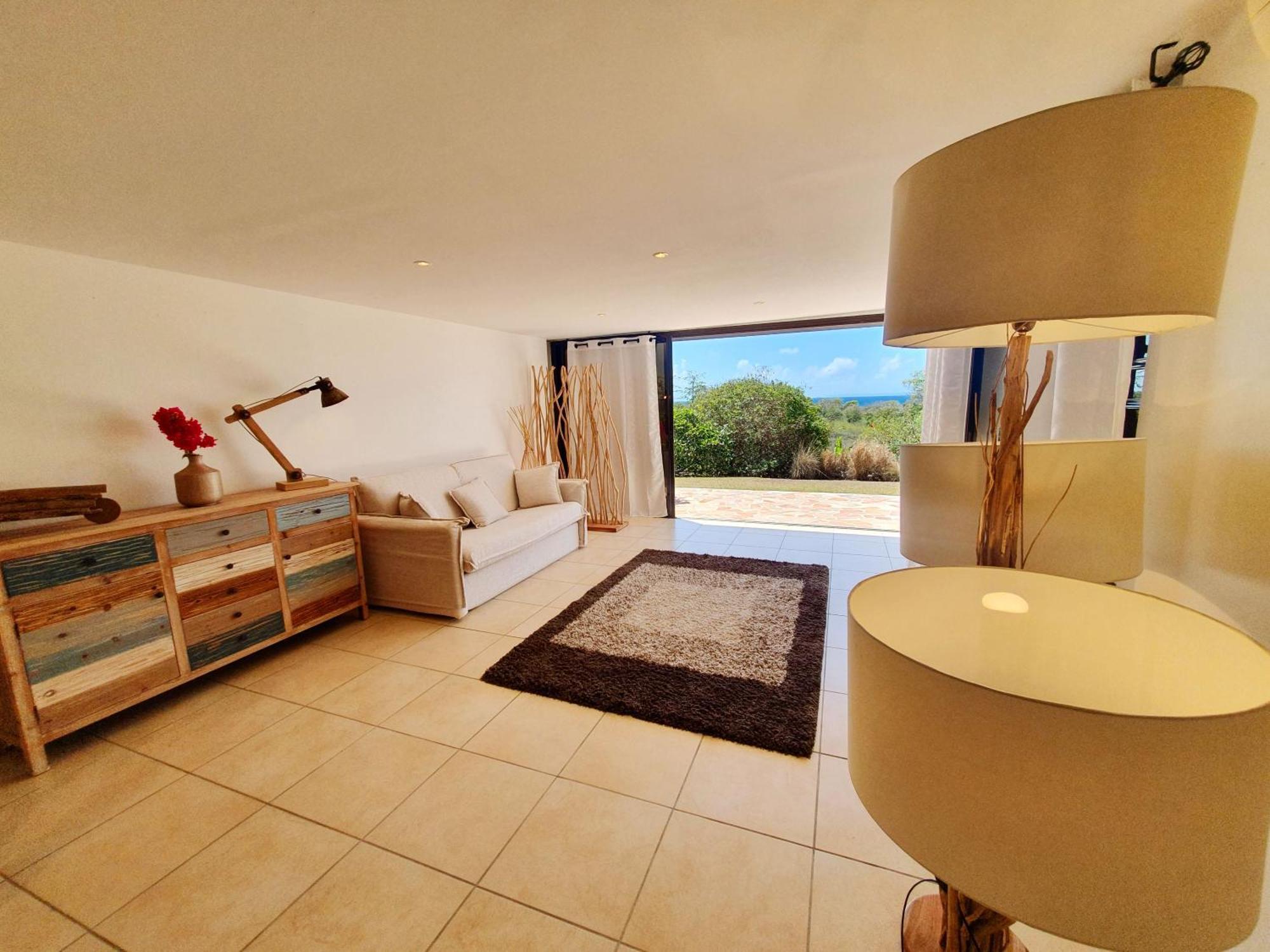 Villa L'Hacienda: Seaside Luxury with Pool, Jacuzzi & Garden Saint-Francois  Room photo